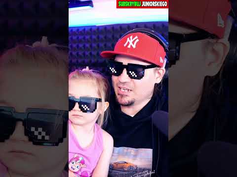 🛬 Moja CÓRKA lata *SAMOLOTOEM* Nasza NOWA PRACA | Ace Combat 7 🛬 #shorts