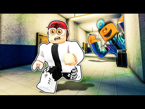 🙀 ZŁY DOKTOR CHCE MI WBIĆ STRZYKAWKĘ *straszne obby* | Juniorski Gra Roblox Escape Doctor David 🙀