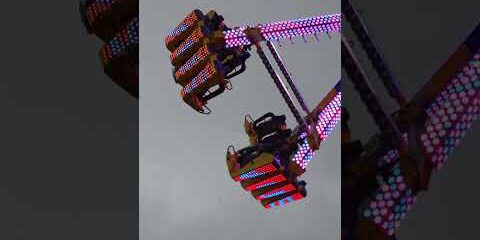 🚣‍♂️ VLOG : JUNIORSKY, LARA, LILY, KINGA, DAREK NA KARUZELACH! (Volksfest) | Juniorsky Vlog